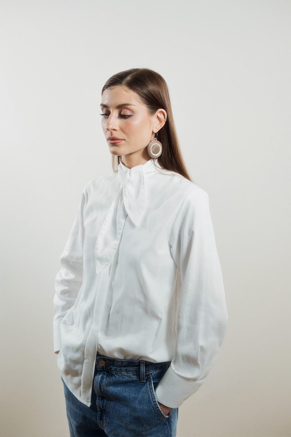 Shirt With Adjustable Collar & Belt